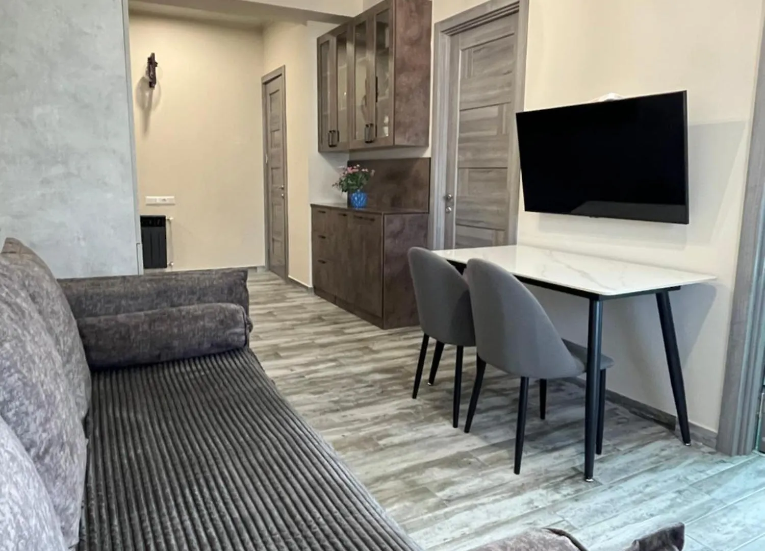Modern 2Br Flat With Balcony Apartment Tbilisi