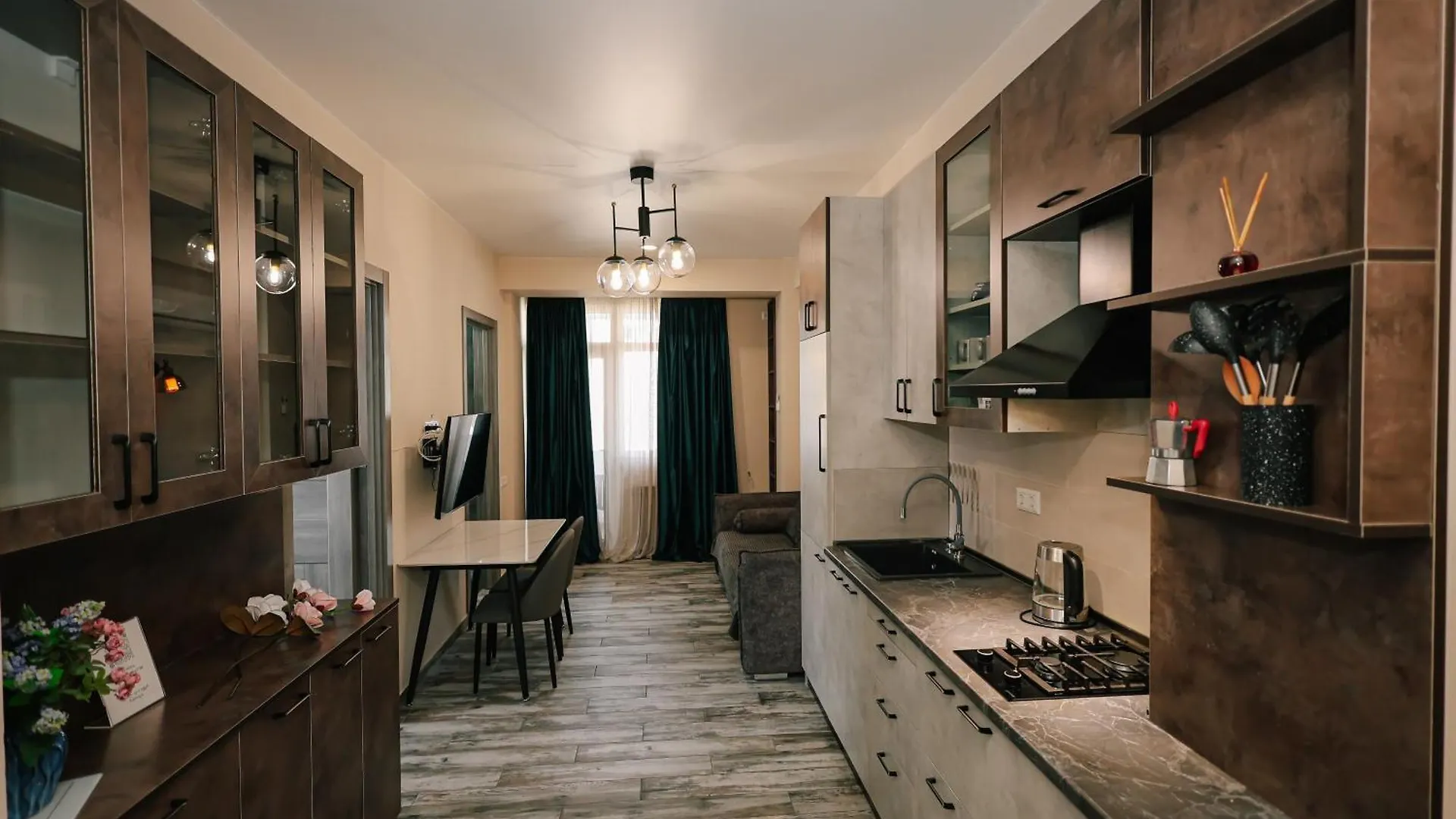 Modern 2Br Flat With Balcony Apartment Tbilisi Georgia